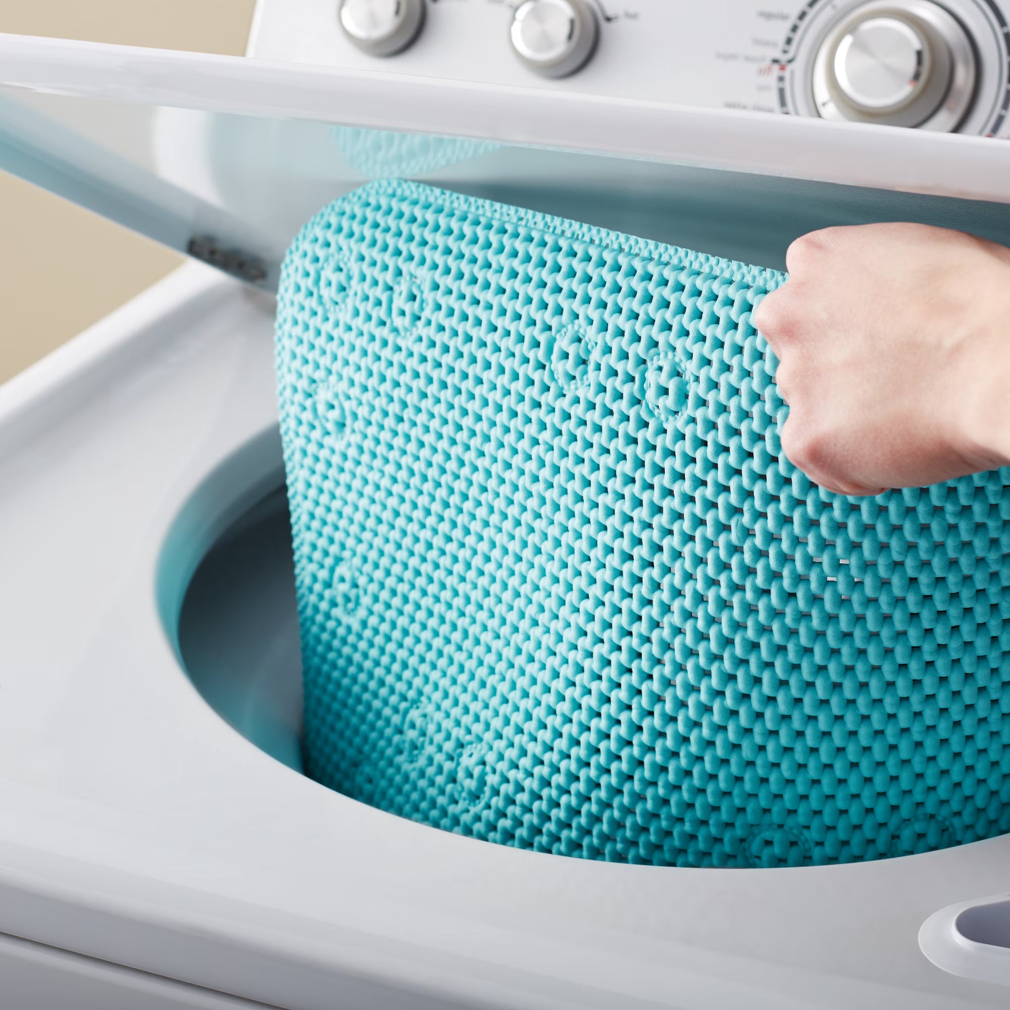 17" x 36" Cushioned Foam Bathtub Mat with Suction Cups – Blue